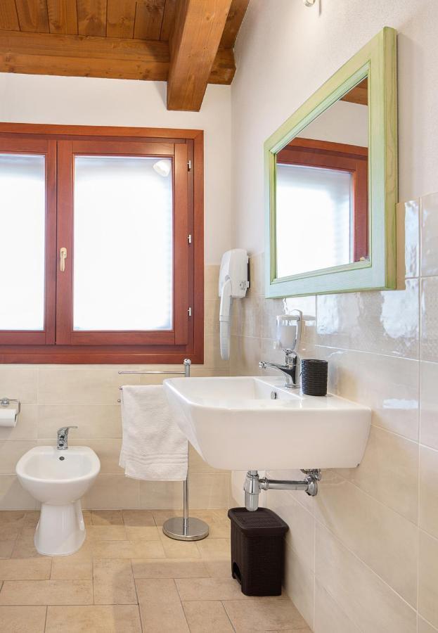 Edomat Bed & Breakfast Monserrato Luaran gambar